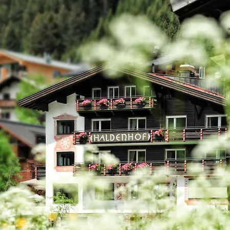 Отель Haldenhof